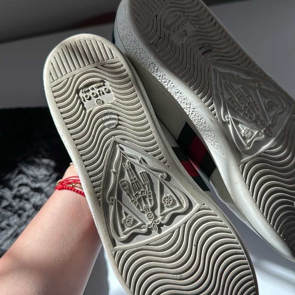 GUCCI SNEAKERS- Gently worn, low top - Picture 7 of 10
